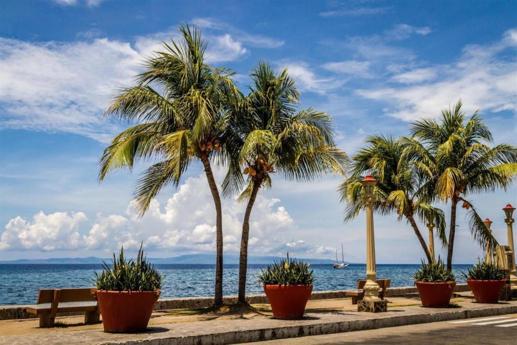 Casa Rubin Hotel Dumaguete City Exterior photo