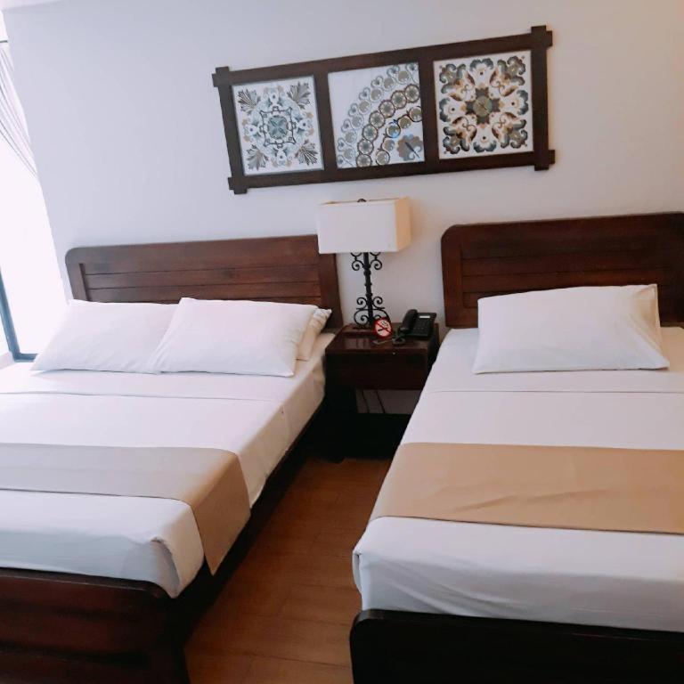 Casa Rubin Hotel Dumaguete City Exterior photo