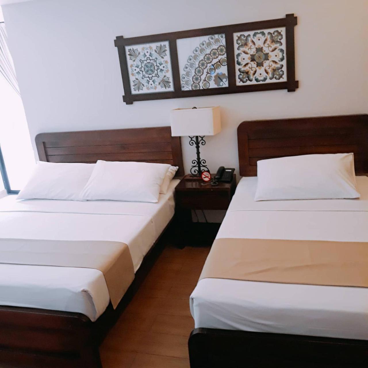 Casa Rubin Hotel Dumaguete City Exterior photo
